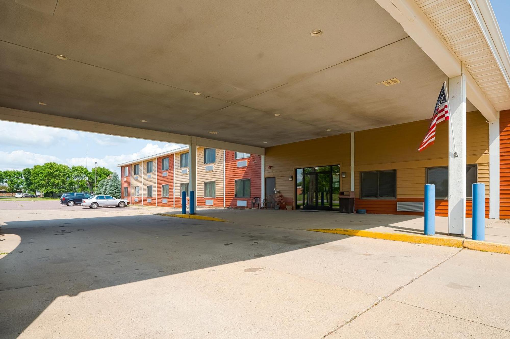 Oyo Hotel Redwood Falls Near Jackpot Casino Kültér fotó